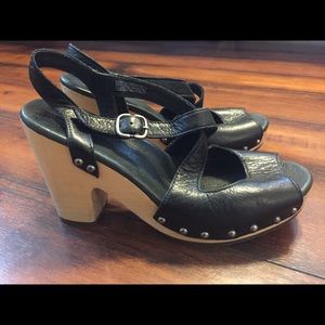 Ugg wooden platform sandals